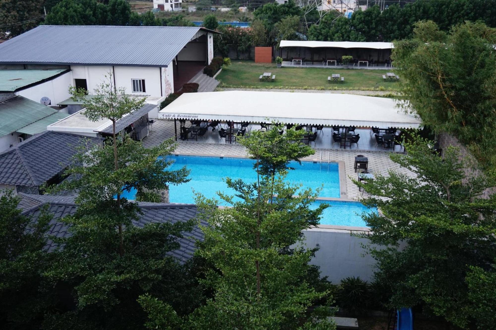 Vistar Resort & Hotels Kammasandra Ngoại thất bức ảnh