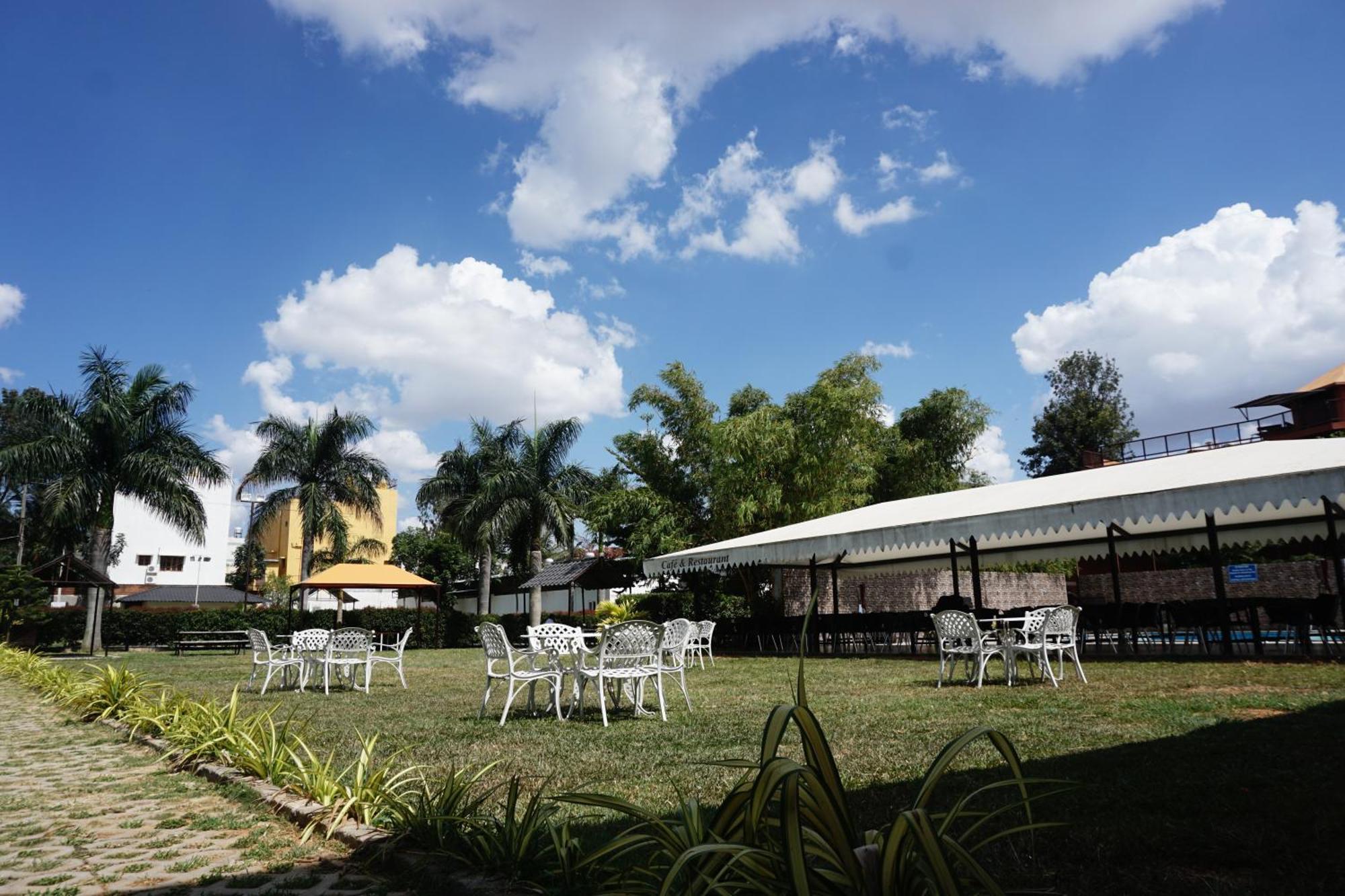 Vistar Resort & Hotels Kammasandra Ngoại thất bức ảnh