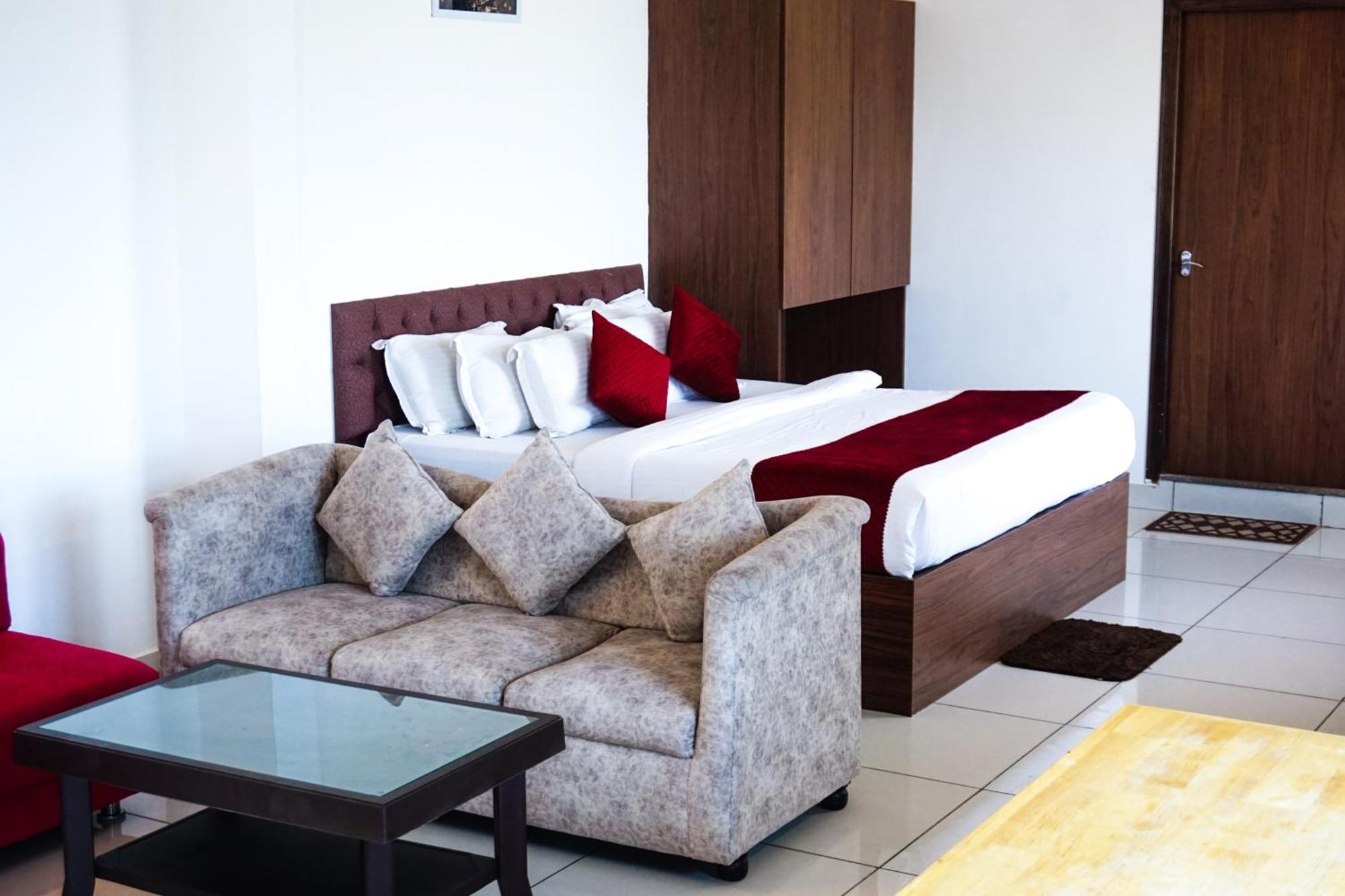 Vistar Resort & Hotels Kammasandra Ngoại thất bức ảnh