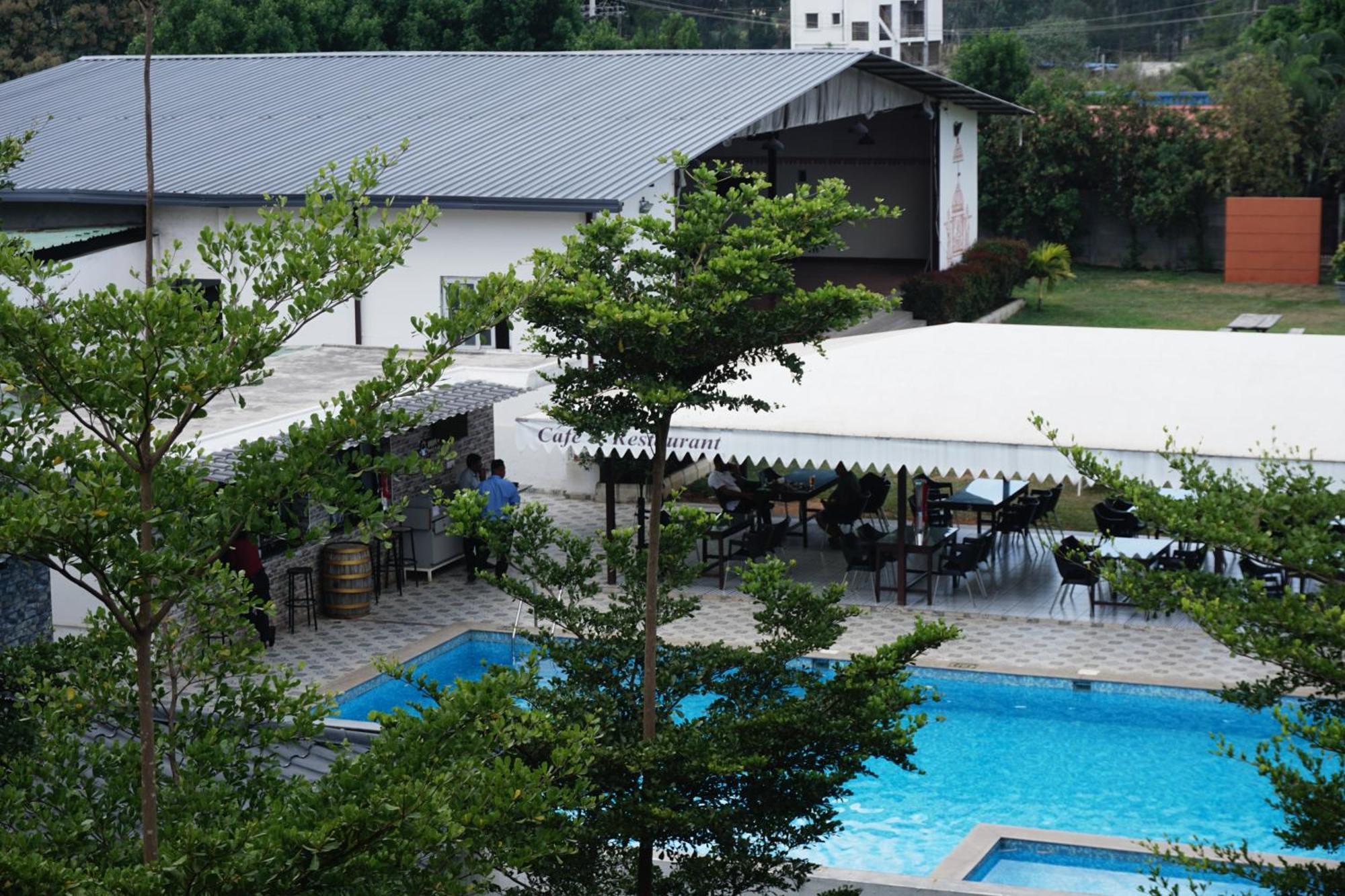 Vistar Resort & Hotels Kammasandra Ngoại thất bức ảnh