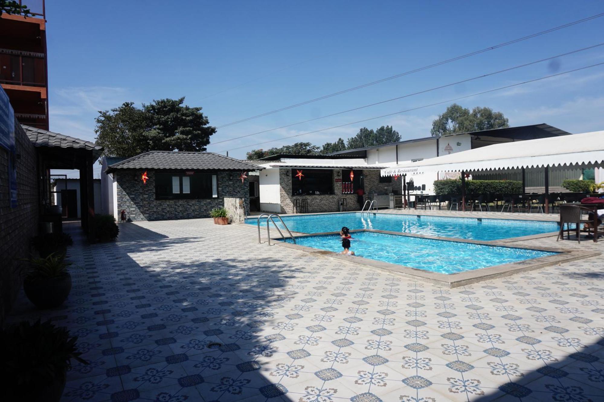 Vistar Resort & Hotels Kammasandra Ngoại thất bức ảnh