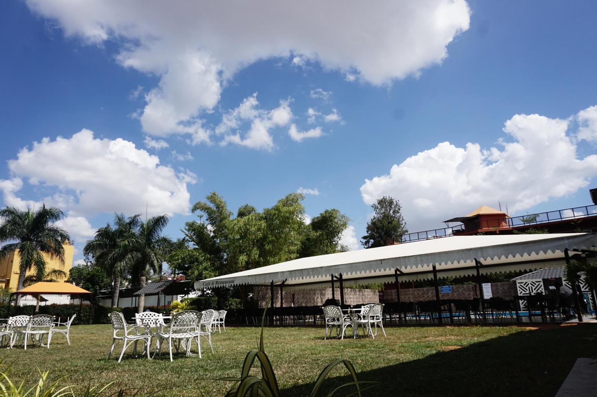 Vistar Resort & Hotels Kammasandra Ngoại thất bức ảnh