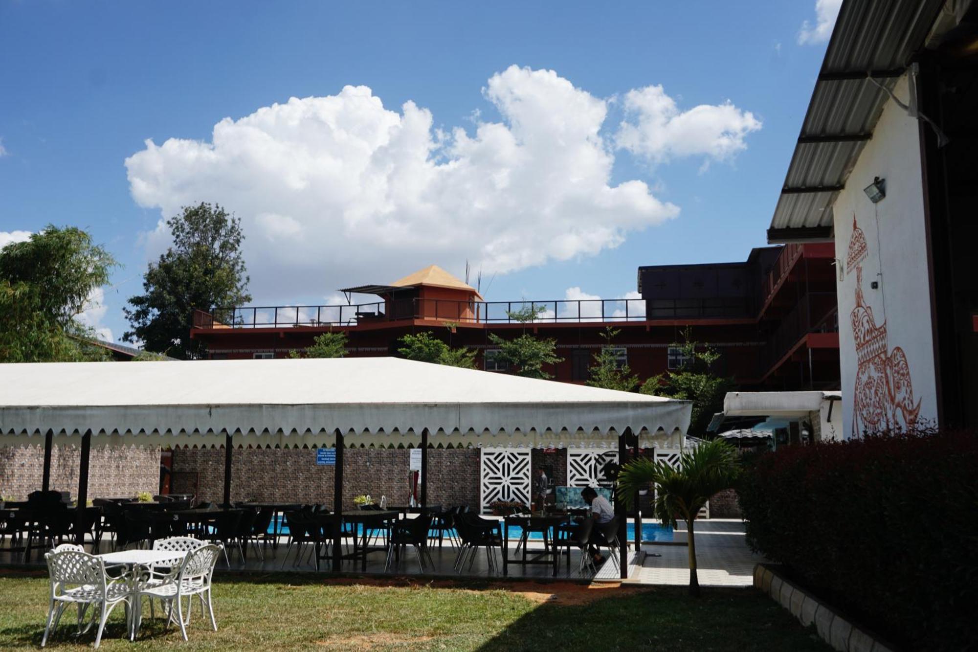 Vistar Resort & Hotels Kammasandra Ngoại thất bức ảnh